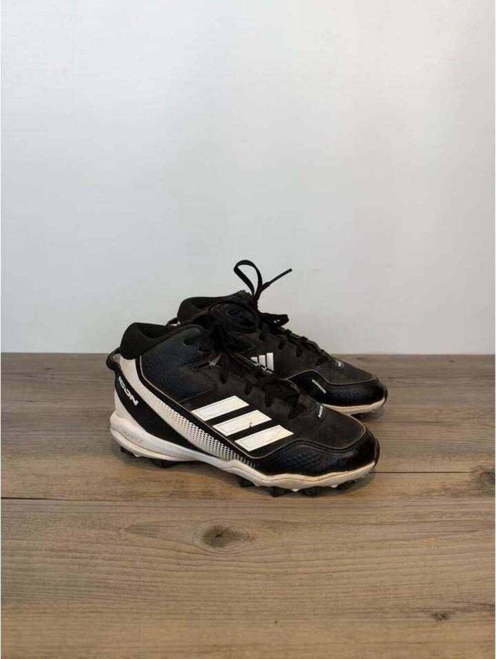 adidas Icon Baseball Cleats Size 2